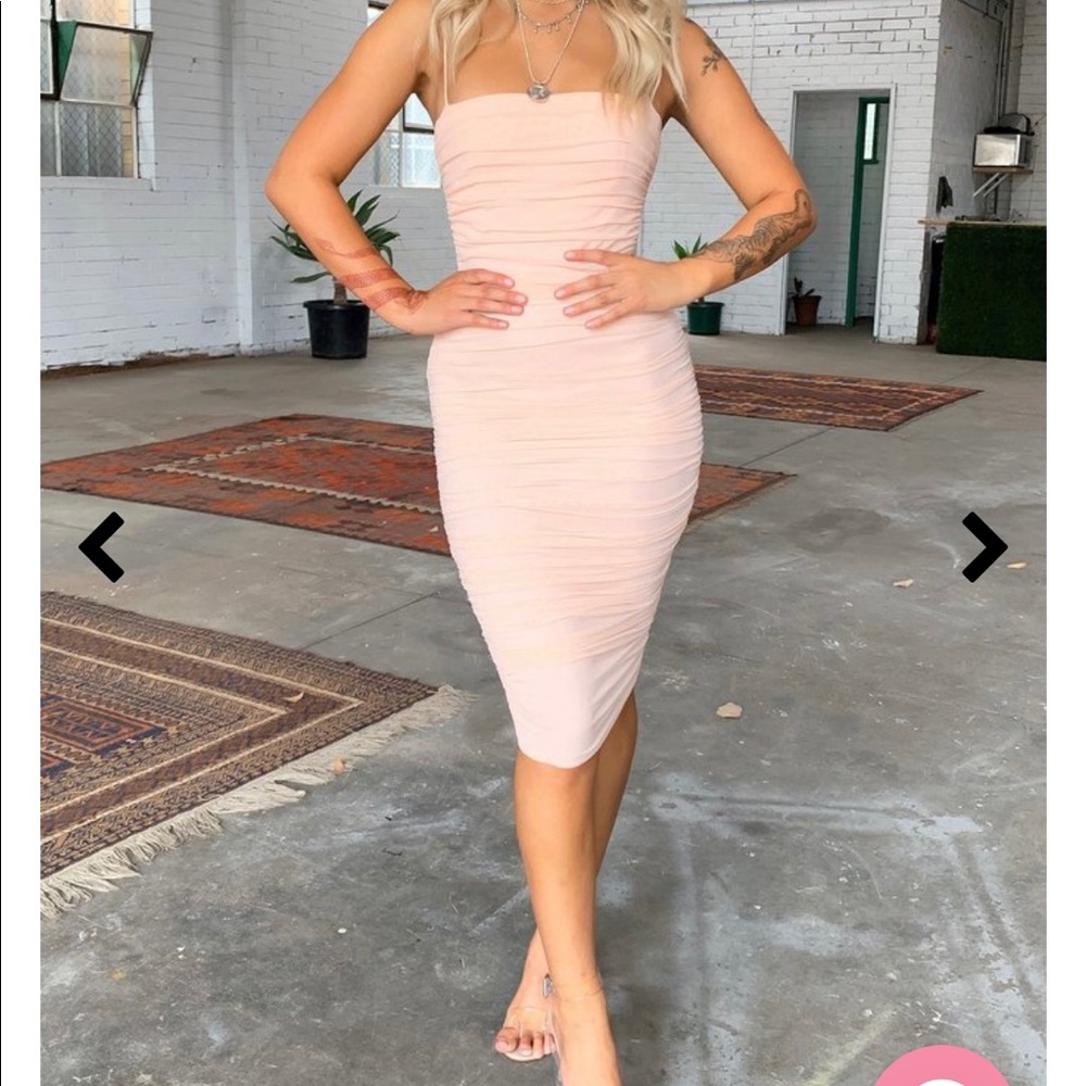 THATS SO FETCH ZENA MIDI DRESS - PEACH
